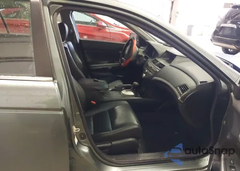 2010 Honda Accord 2.4 Ex-L из США, поврежденный, VIN 1HGCP2F83AA033010